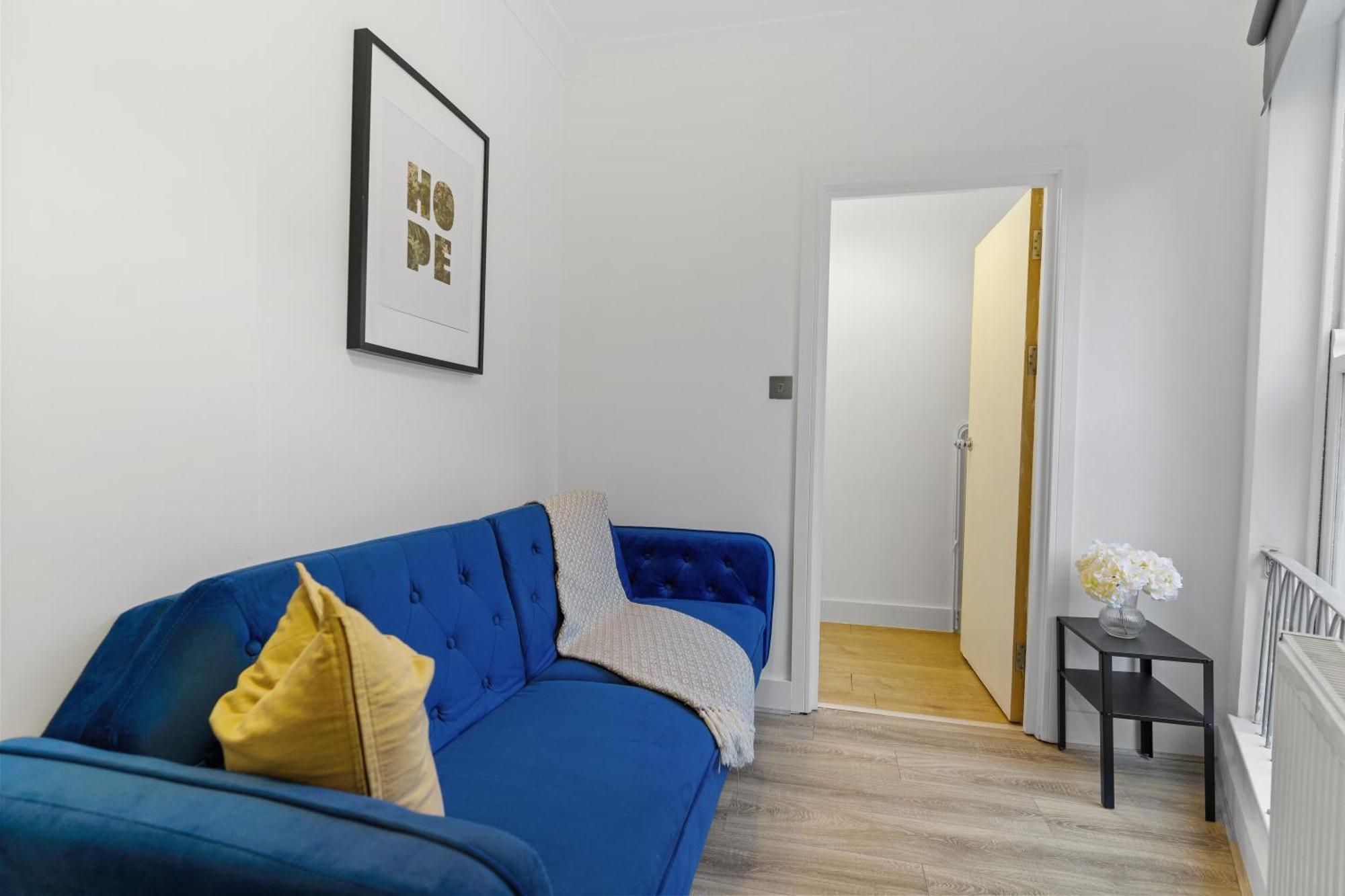 Affordable One Bedroom & In Apartament Londra