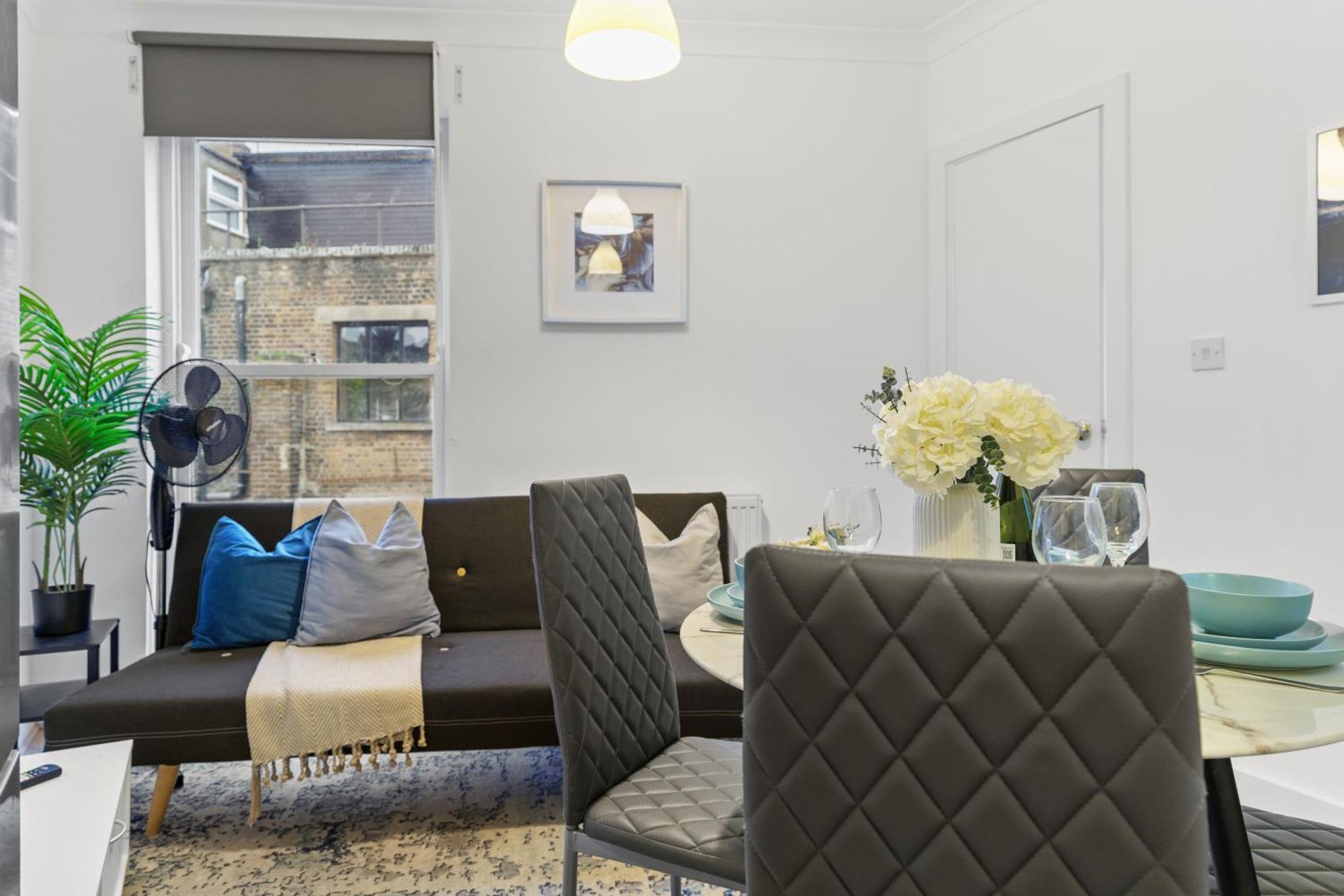 Apartament Affordable One Bedroom & In