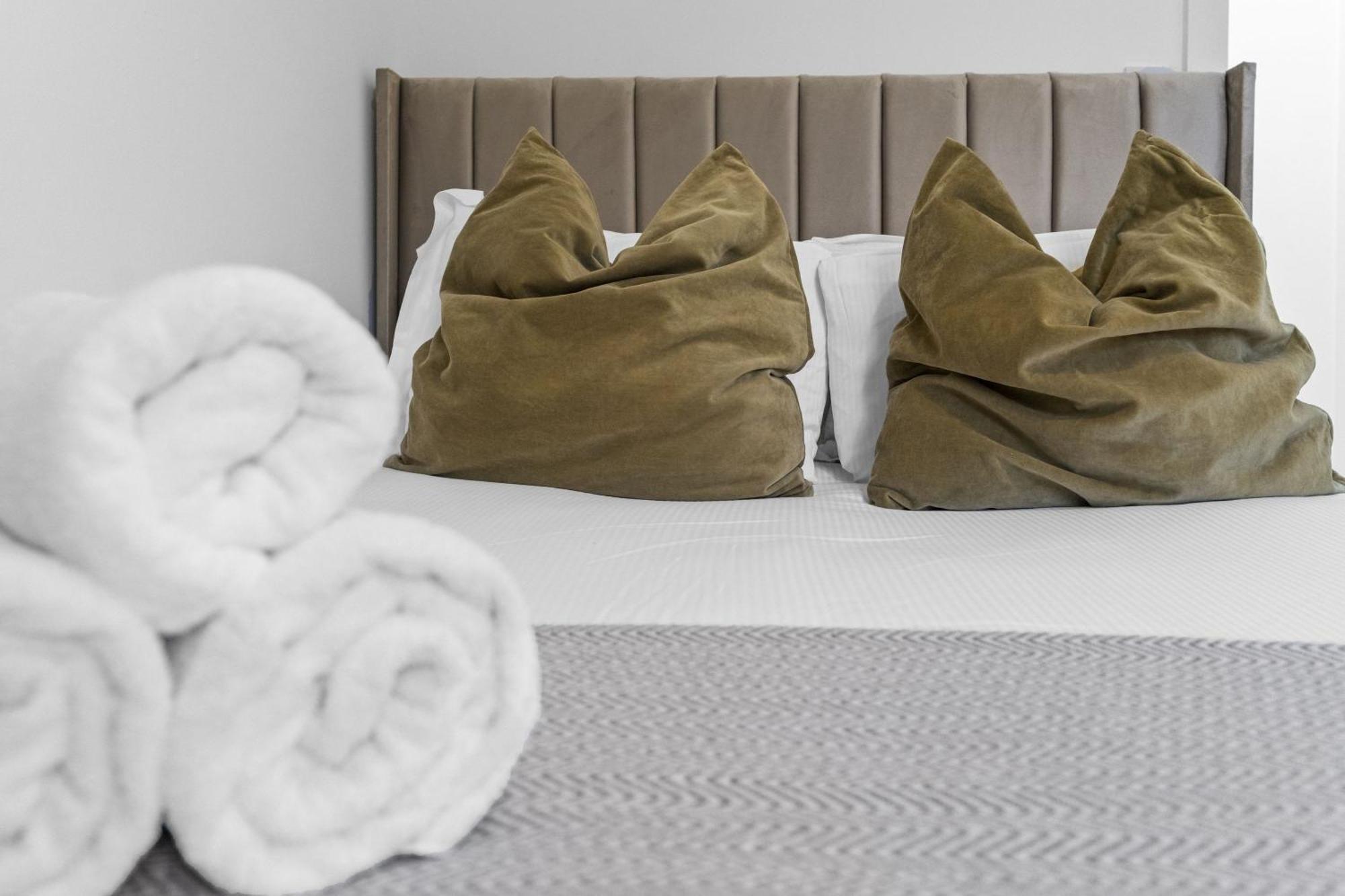 Affordable One Bedroom & In Apartament Londra
