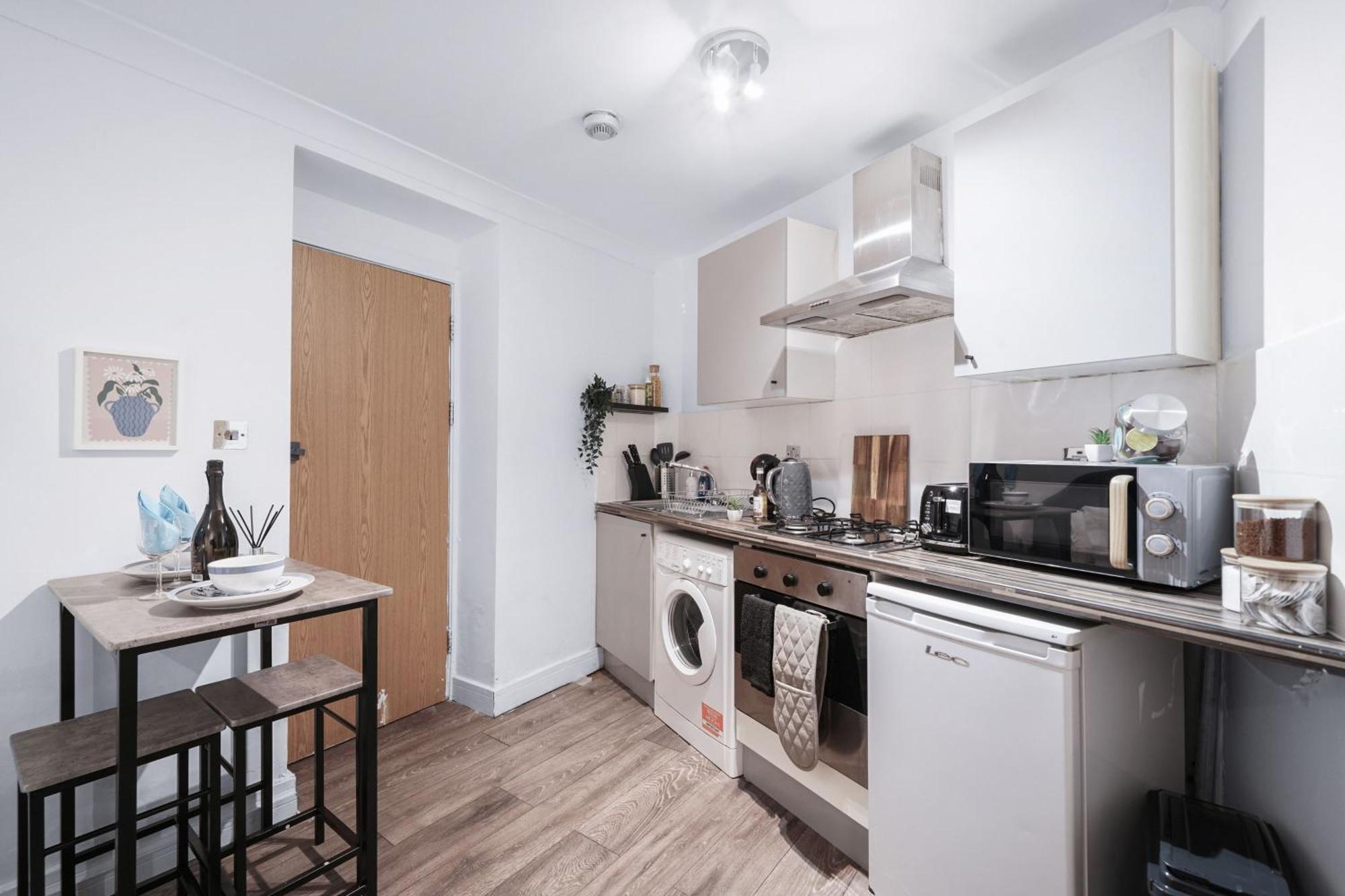 Apartament Affordable One Bedroom & In Londra