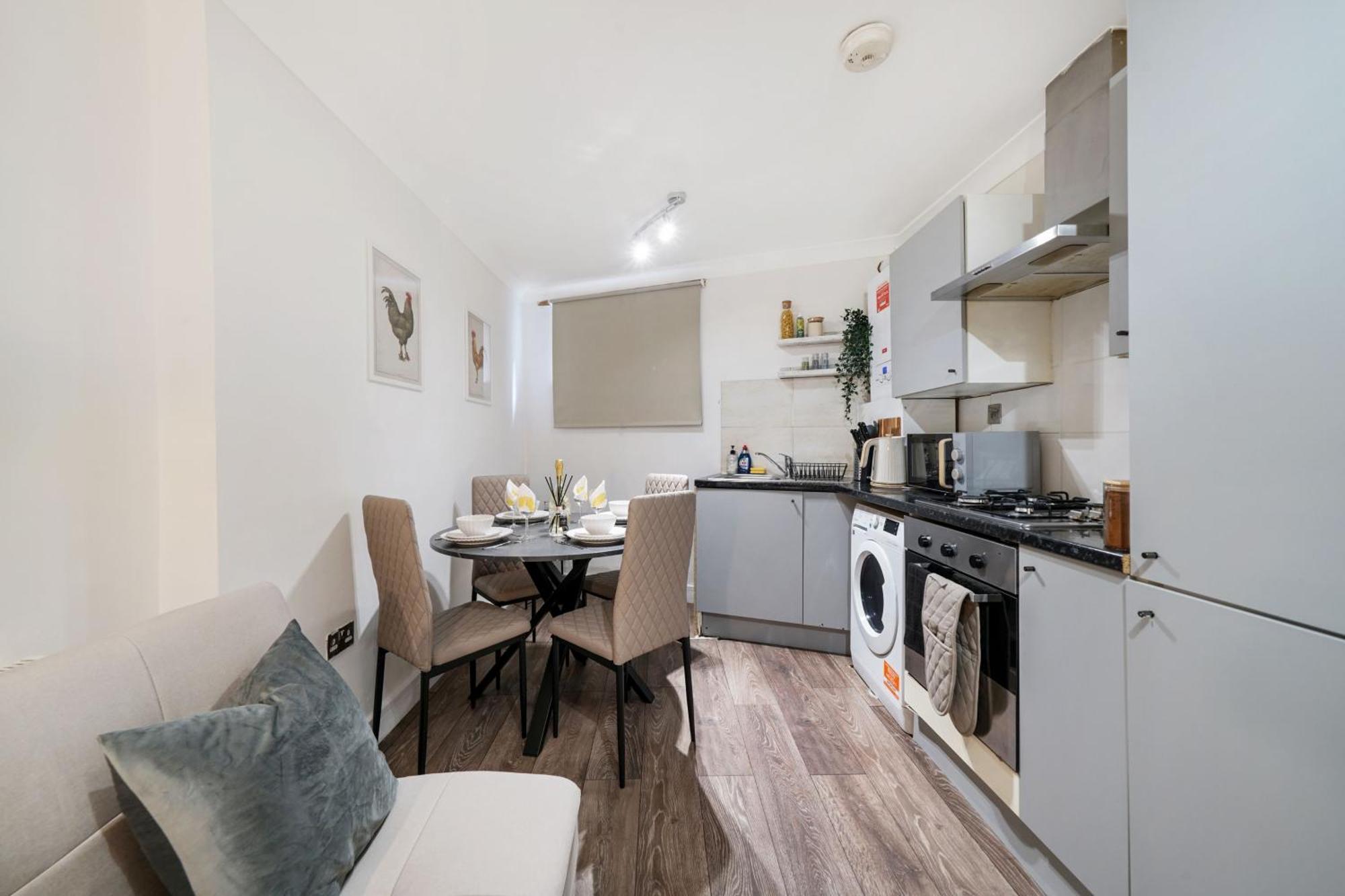 Apartament Affordable One Bedroom & In *