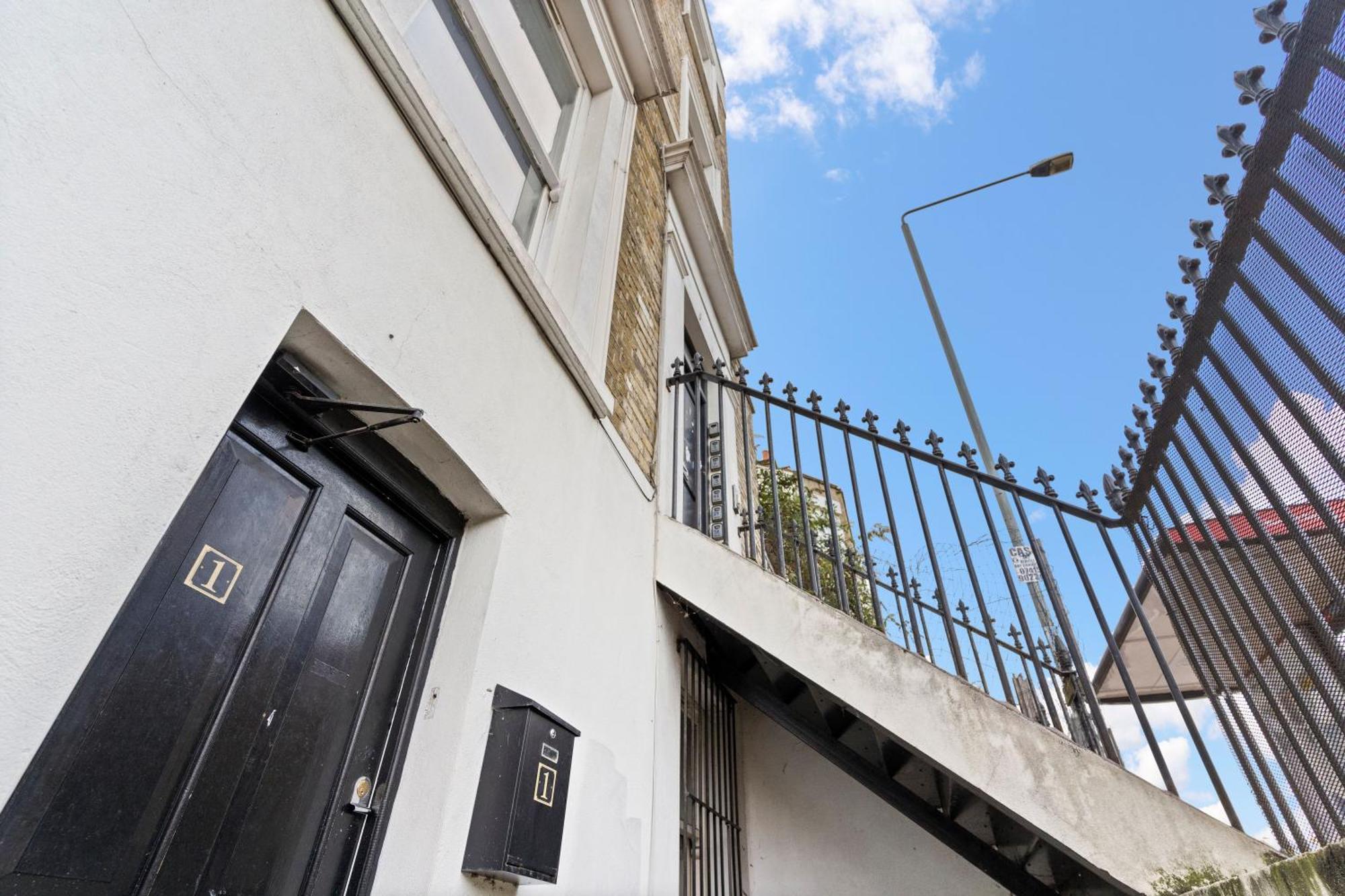 Affordable One Bedroom & In * Londra
